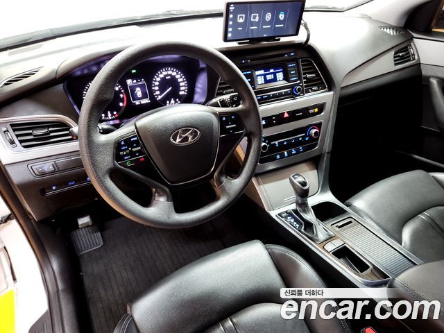 Hyundai Sonata 2016 — photo 15