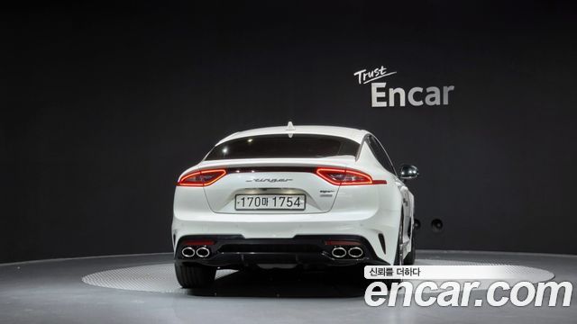 Kia Stinger 2018 — photo 4
