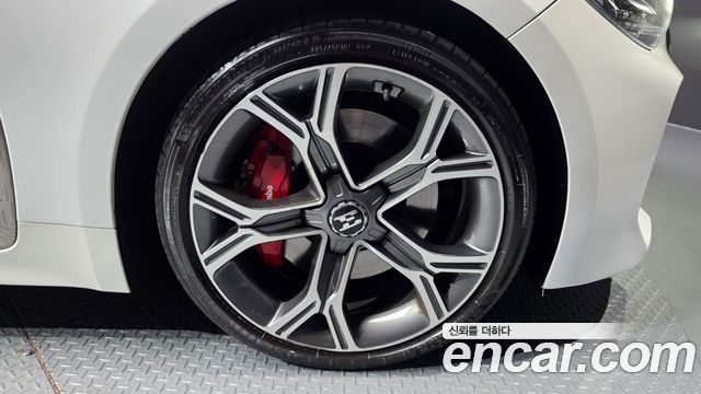 Kia Stinger 2018 — photo 5