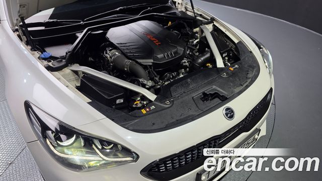 Kia Stinger 2018 — photo 6