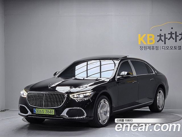 Mercedes-Benz S-Class 2023 — photo 1