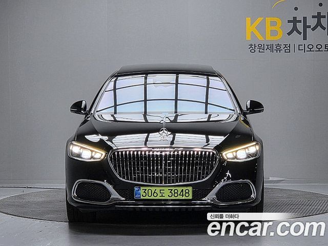 Mercedes-Benz S-Class 2023 — photo 3