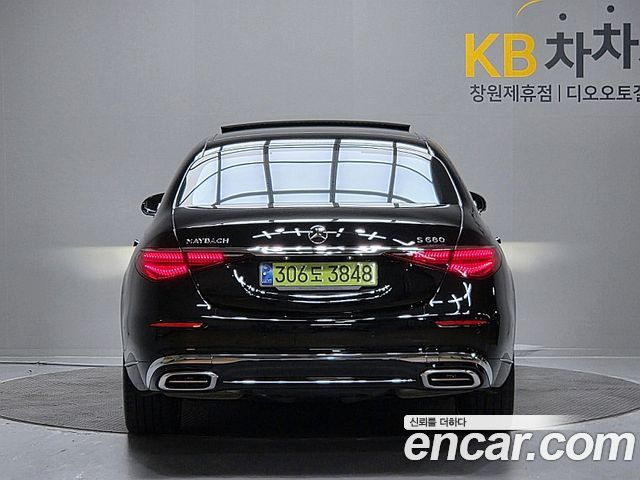 Mercedes-Benz S-Class 2023 — photo 4