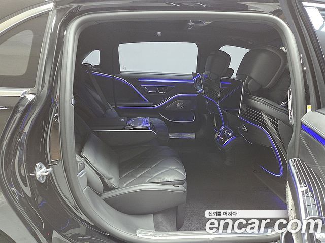 Mercedes-Benz S-Class 2023 — photo 15