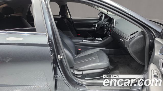 Hyundai Sonata 2023 — photo 16