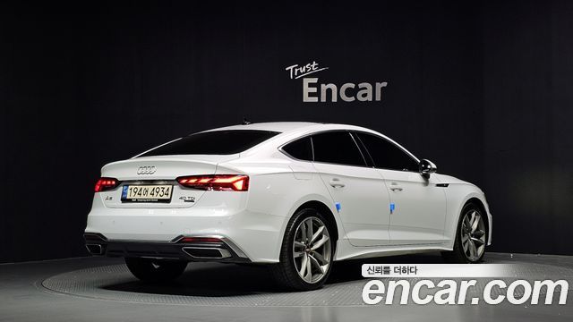 Audi A5 2021 — photo 2