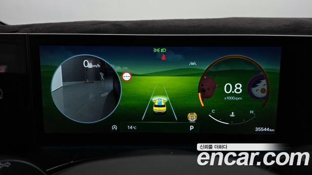 Hyundai Santafe 2025 — photo 11