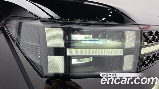Hyundai Santafe 2025 — photo 8