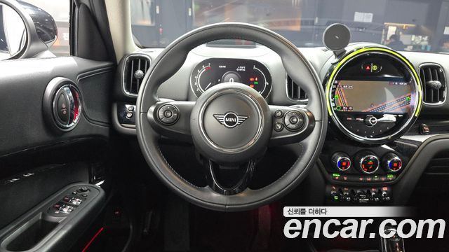 Mini Countryman 2021 — photo 19