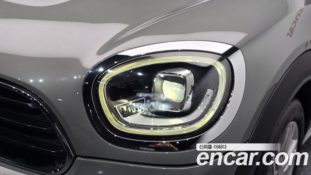 Mini Countryman 2021 — photo 8