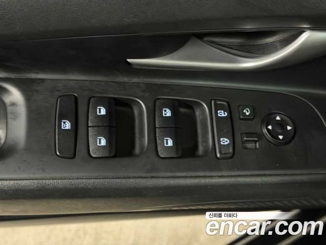 Hyundai AVANTE 2021 — photo 16