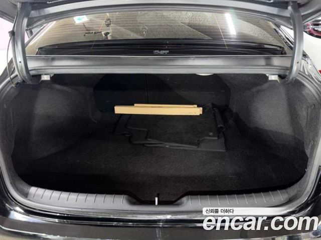 Hyundai AVANTE 2021 — photo 18