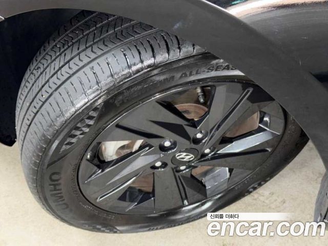 Hyundai AVANTE 2021 — photo 20
