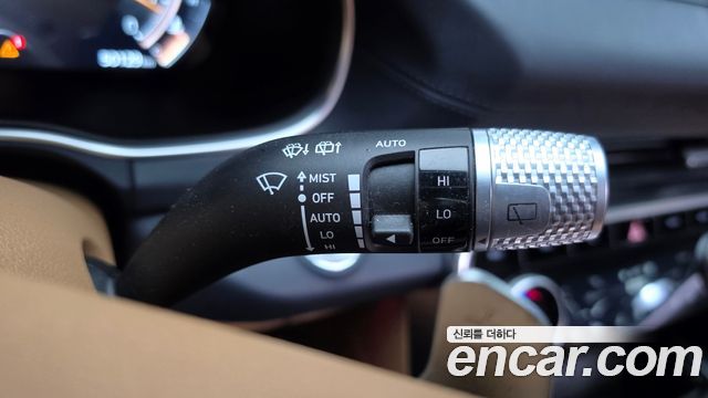 Genesis GV80 2020 — photo 34