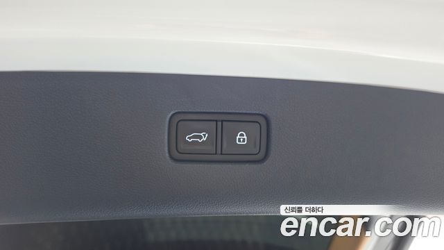 Genesis GV80 2020 — photo 39