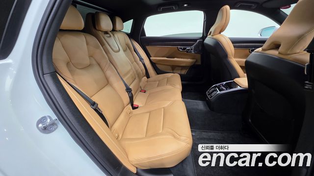 Volvo S90 2023 — photo 31