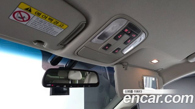 Kia Canival 2018 — photo 19