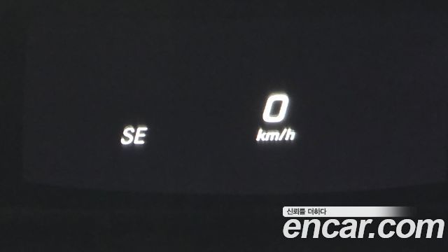 Mercedes-Benz E-Class 2017 — photo 19