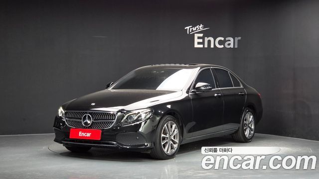 Mercedes-Benz E-Class 2019 — photo 1