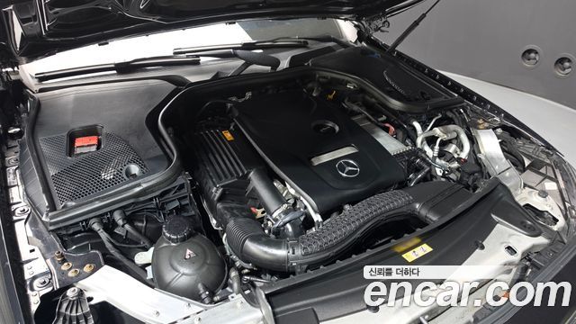Mercedes-Benz E-Class 2019 — photo 6
