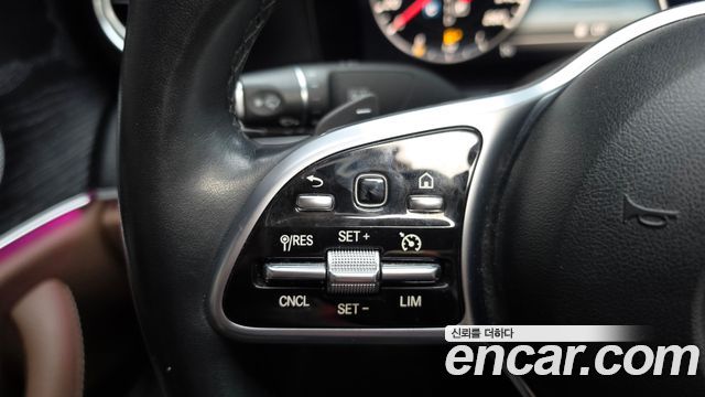 Mercedes-Benz E-Class 2019 — photo 32