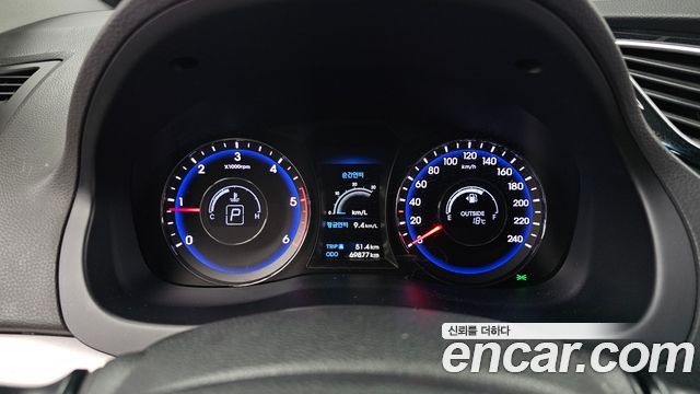 Hyundai i40 2012 — photo 8