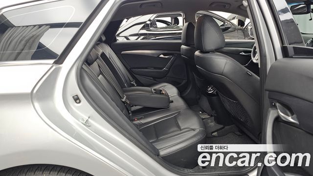 Hyundai i40 2012 — photo 12