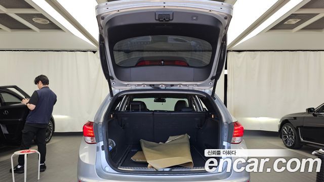 Hyundai i40 2012 — photo 20