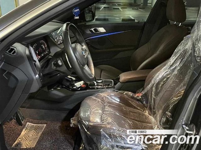 BMW 2-Series 2021 — photo 11