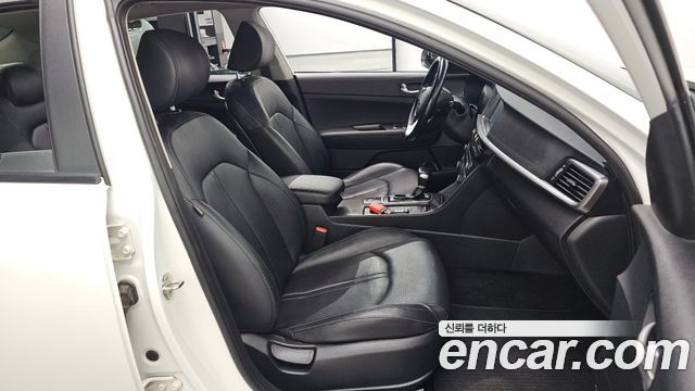 Kia K5 2020 — photo 10