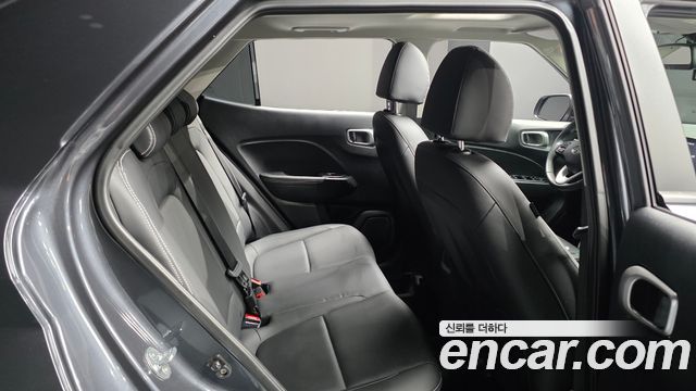 Hyundai Venue 2021 — photo 11