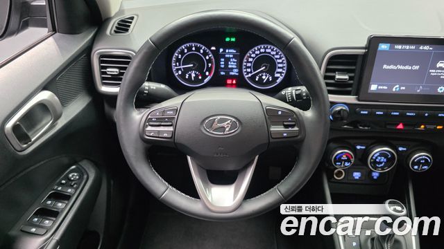 Hyundai Venue 2021 — photo 13