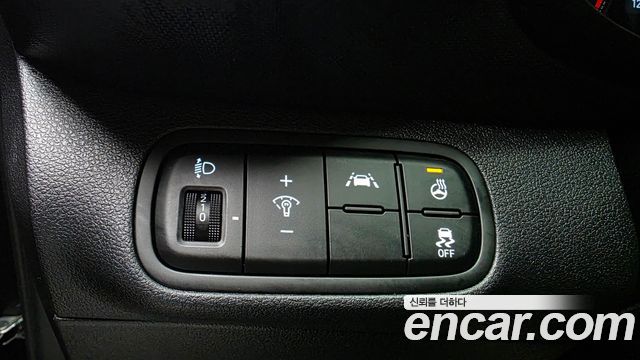 Hyundai Venue 2021 — photo 16