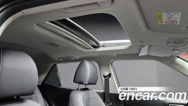 Hyundai Venue 2021 — photo 20