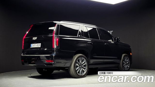Cadillac Escalade 2024 — photo 2