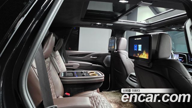 Cadillac Escalade 2024 — photo 11