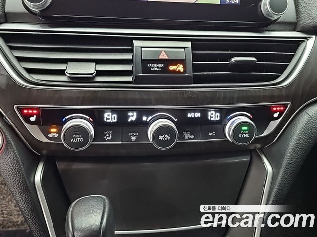 Honda Accord 2019 — photo 10