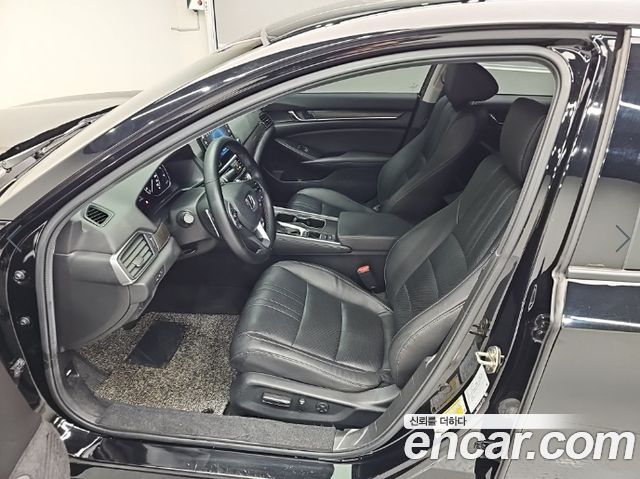 Honda Accord 2019 — photo 11