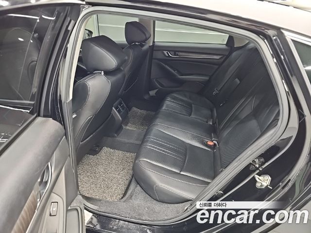 Honda Accord 2019 — photo 12