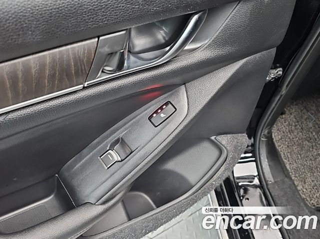 Honda Accord 2019 — photo 13