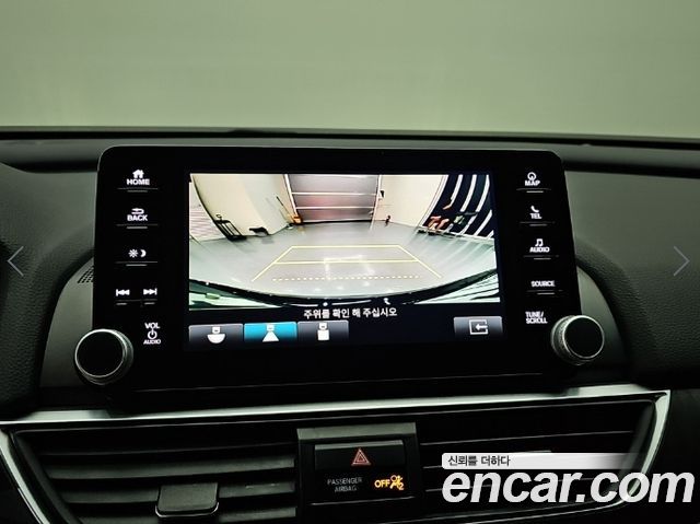 Honda Accord 2019 — photo 16