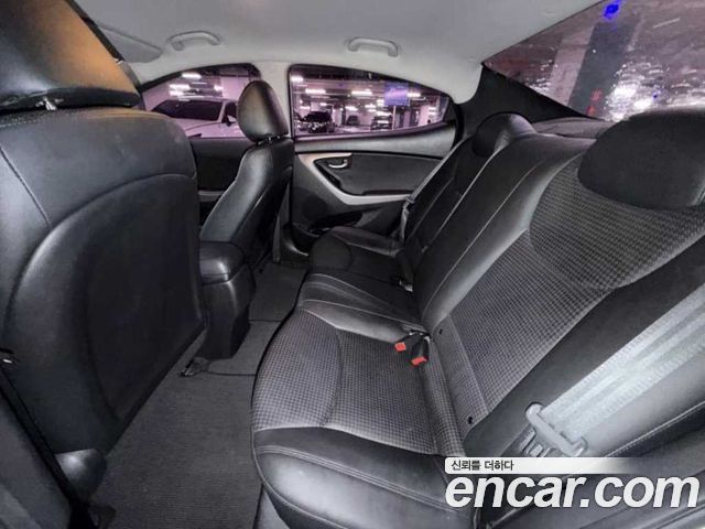 Hyundai AVANTE 2014 — photo 8