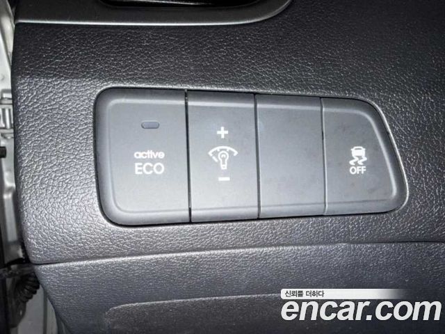Hyundai AVANTE 2014 — photo 15