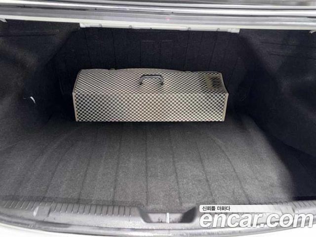 Hyundai AVANTE 2014 — photo 16