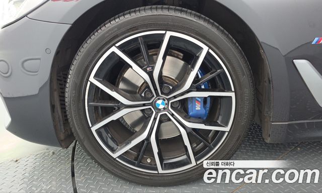 BMW 5-Series 2021 — photo 5