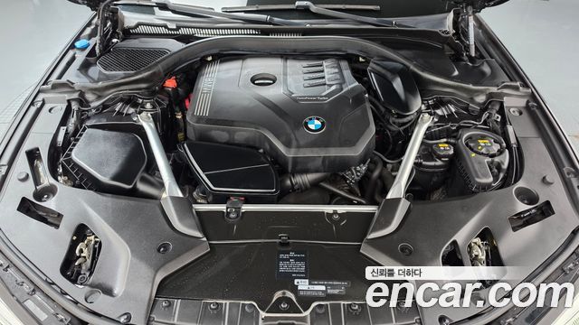 BMW 5-Series 2021 — photo 6