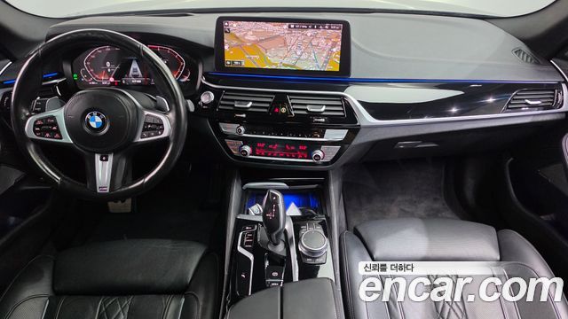 BMW 5-Series 2021 — photo 10