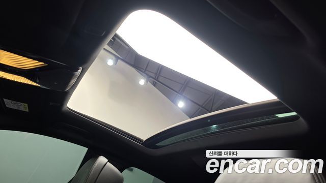 BMW 5-Series 2021 — photo 23