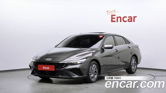 Hyundai AVANTE 2025 — photo 1