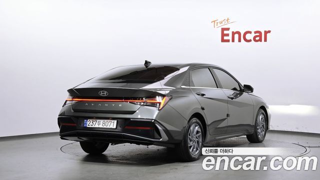 Hyundai AVANTE 2025 — photo 2